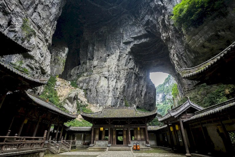 tour 6N5Đ Trung Quốc, tour Trùng Khánh Vũ Long, du lịch Trùng Khánh 6 ngày 5 đêm, tour Trung Quốc giá rẻ, tour khám phá Vũ Long, thiên sinh tam kiều, hang động Thiên Tinh, tour Trung Quốc khởi hành hàng tuần, tour Trung Quốc trọn gói, tour Trung Quốc hấp dẫn 2025